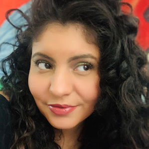 Meet your Posher, Zaida